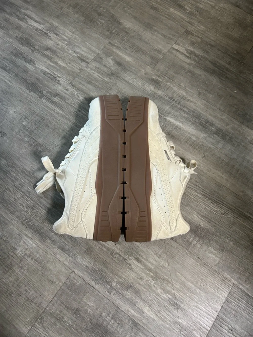 Puma Karmen 11 Suede Idol Platform Sneakers Size 9.5 Cream - Picture 2 of 7